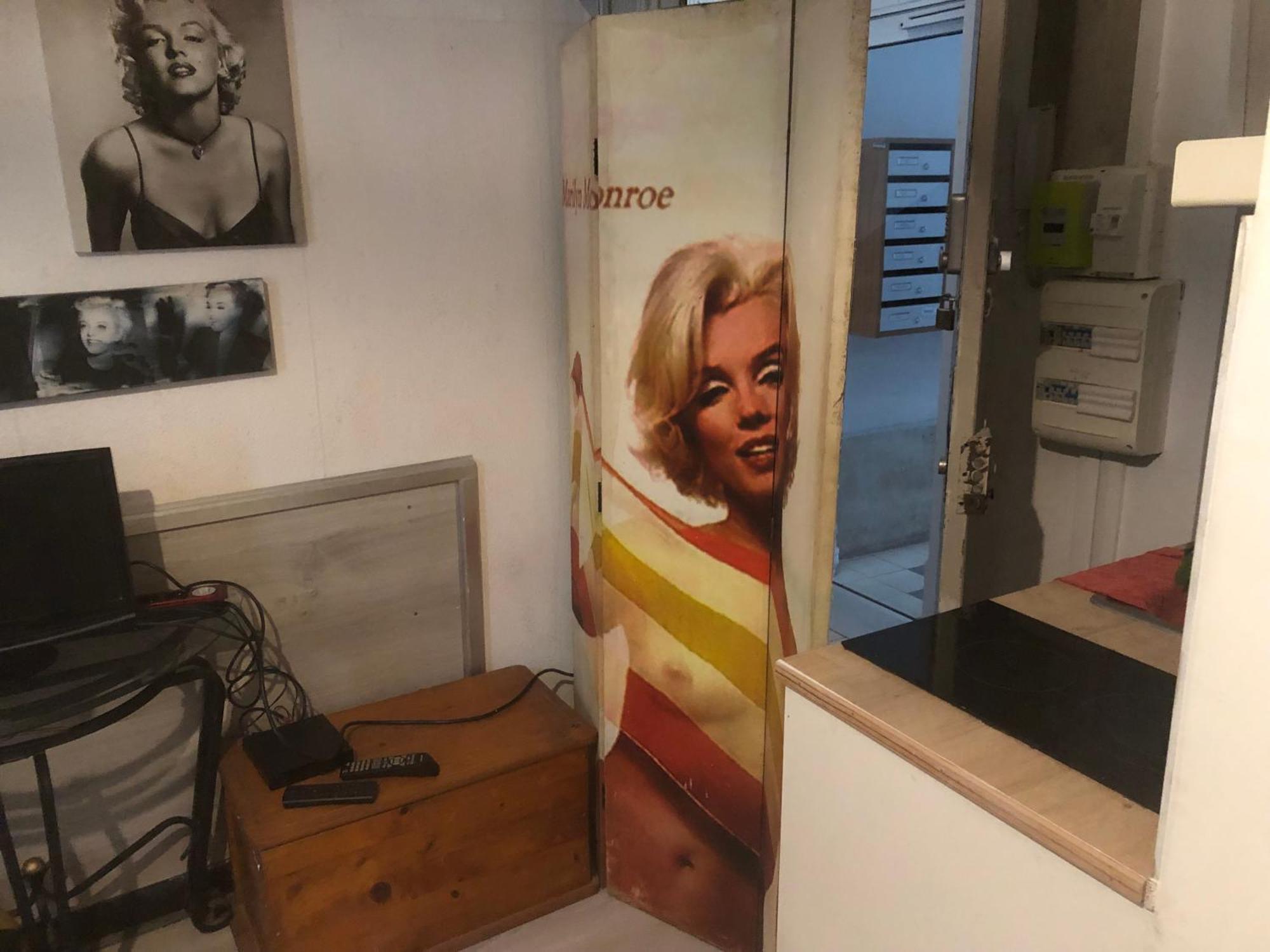 Studio "Maryline" Sejours Parisiens Abordables - Rez De Chaussee Sur Beau Patio Ombrage- Accessible Handcaps - Grand Canape-Lit Clic Clac 2 Places - Cuisine Equipee - Salle De Bains - 5 Minutes Du Metro Brochant Ligne 13,Bus 74 Et 31 Exteriör bild